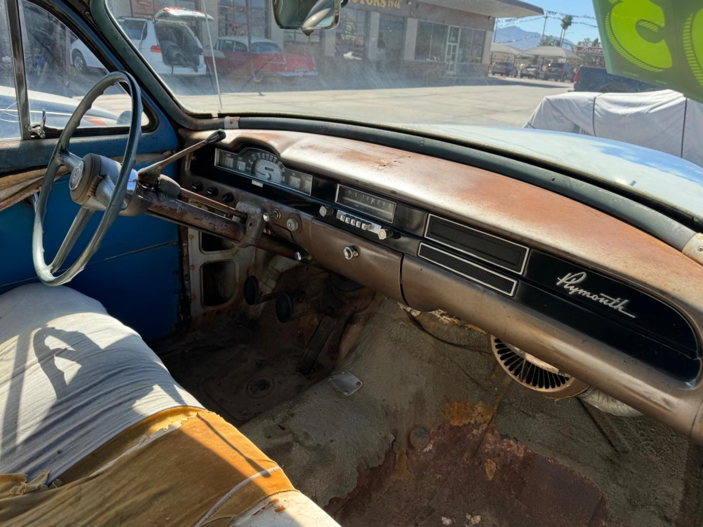 1953 Silver Plymouth Suburban , located at 2190 Hwy 95, Bullhead City, AZ, 86442, (928) 704-0060, 0.000000, 0.000000 - Photo#3